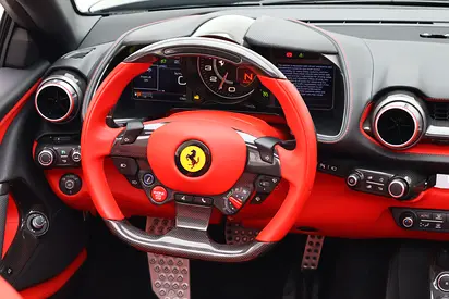 2022 Ferrari 812 GTS — миниатюра 12