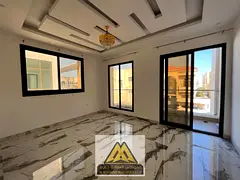 Annual Rental: Corner Villa in Al Yasmeen, Ajman. 5 bedrooms, 8 bathrooms, living room, majlis, maid