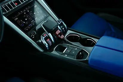 صورة 10 لـ 2021 Lamborghini URUS