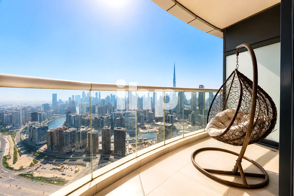 High Floor |Bright Furnished | Burj Khalifa view