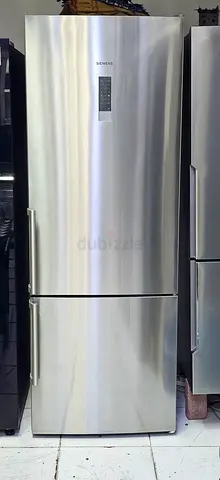 Siemens bottom freezer fridge 70cm Stainless steel body
