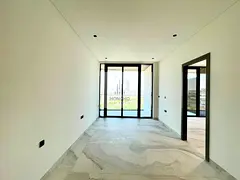 Park &amp; Skyline Views | 1BR Apartment | 48 Parkside Arjan
