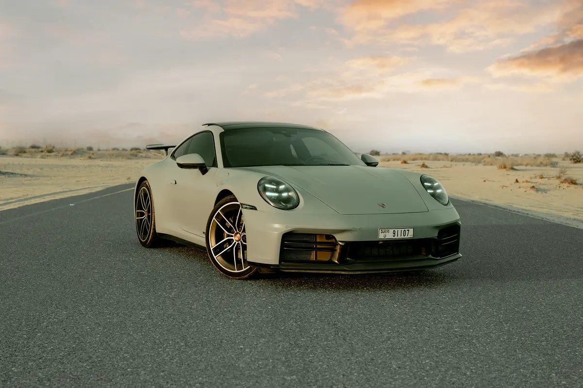 Porsche 911 2025 — photo 1 of 19