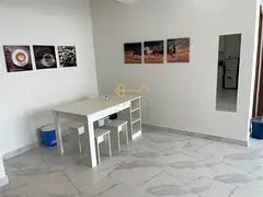 Burj Khalifa & Canal View | Modern Home | Higher Floor — 3
