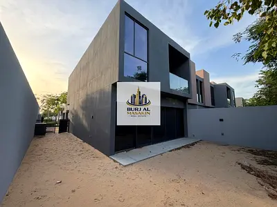 Brand New & Vacant | Ready to Move | Luxury 4 BR Corner Villa