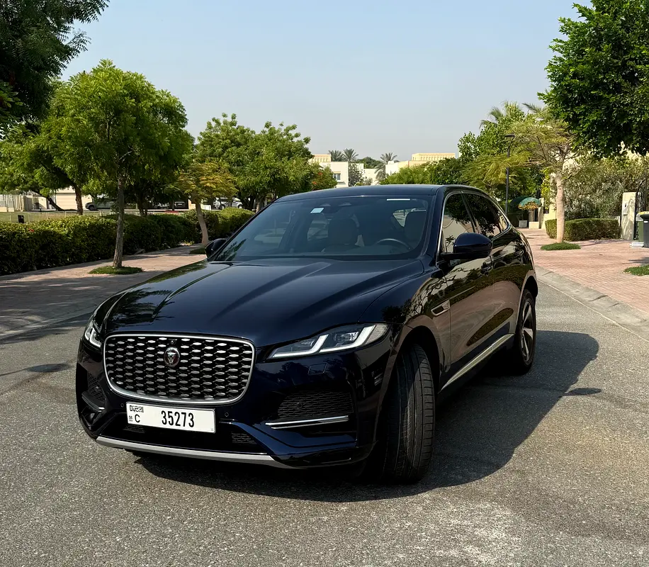 Jaguar F-Pace 2021 — photo 1 of 10