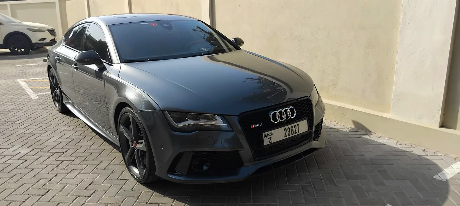 Audi RS7 2015 — photo 1 of 8