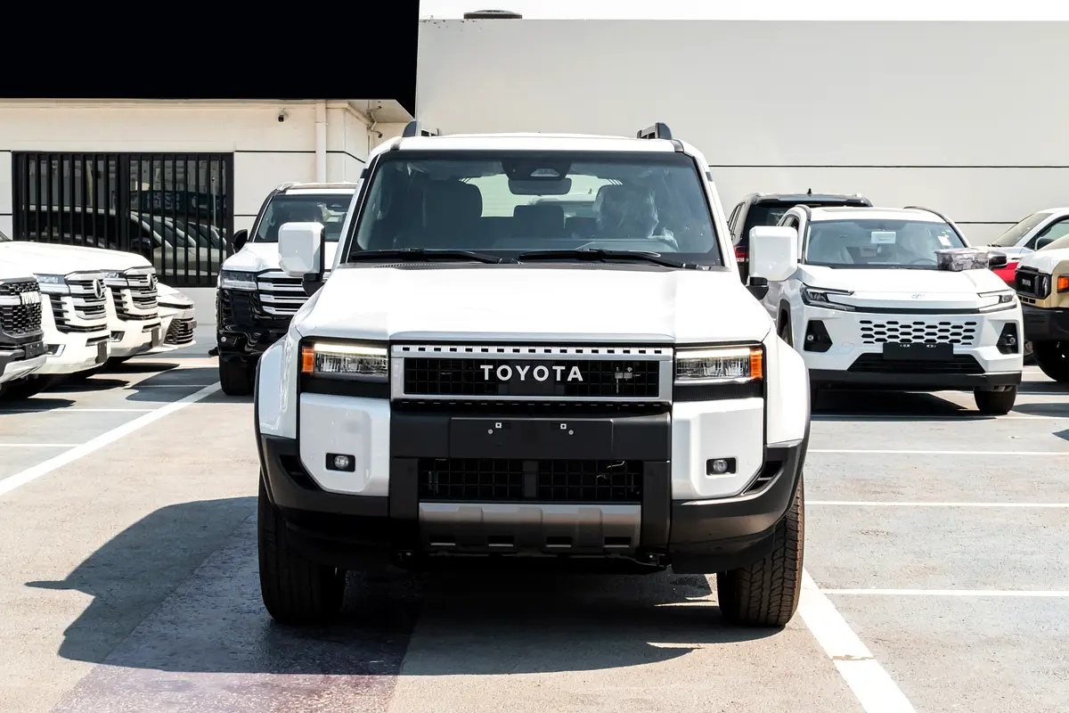 Toyota Prado 2026 — photo 1 of 15