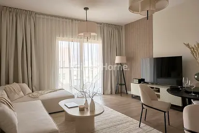 Beautifully Furnished | Vacating Soon | Bright