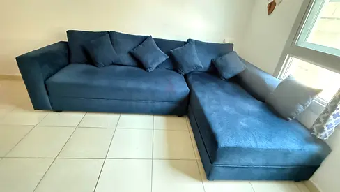 Comfortable Blue L-Shape Sectional Sofa with Cushions