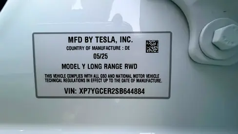 Tesla Model Y Long Range, миниатюра 16