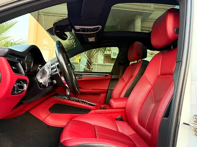 2015 Porsche MACAN — фото 2