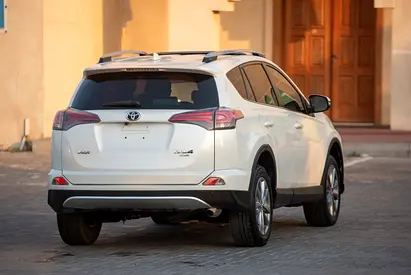 2016 Toyota RAV 4 — фото 8