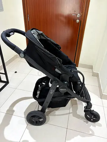 Garco Evo Foldable black standard stroller - good condition