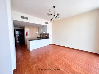 Bright & Spacious / Luxury Living /Premium Amenities