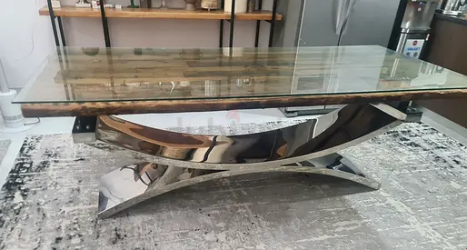 Marina homes dining table VIP condition