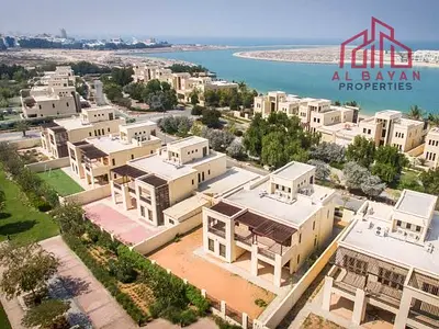 Exclusive Beach access| Spacious 4bed+maids villa