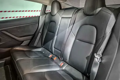 2022 Tesla MODEL 3 — миниатюра 12