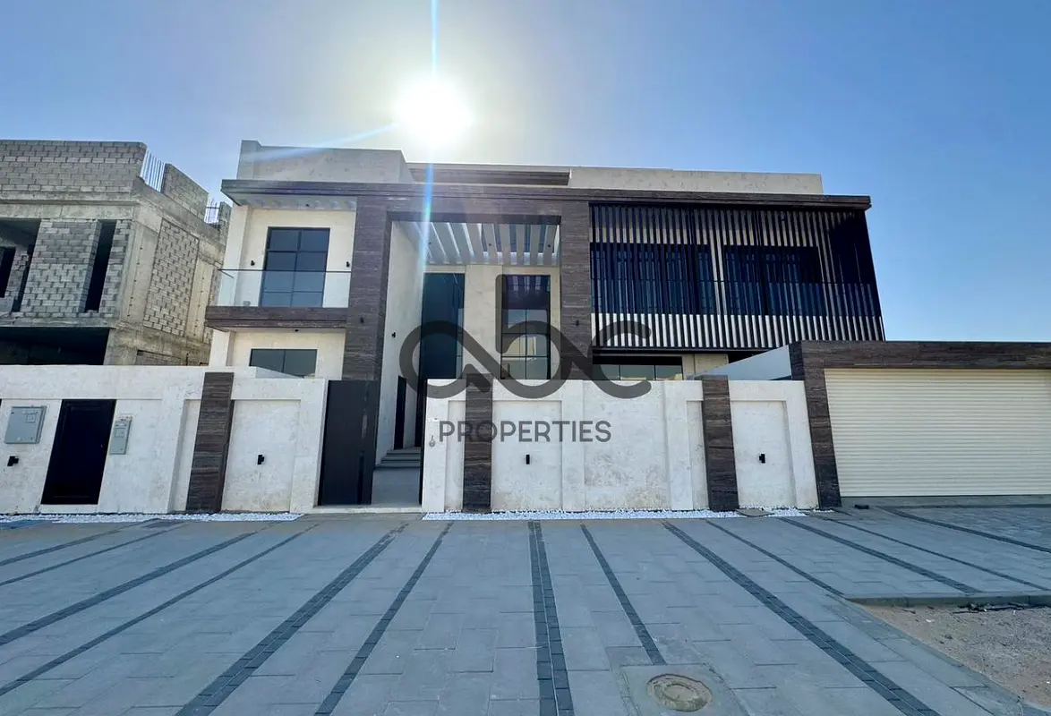 Exclusive | Single Row | Semi Corner | Negotiable