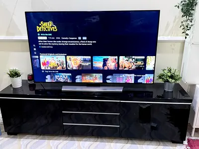 Samsung 55 UHD TV