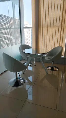 Modern round glass table with 3 white chairs – Dubai