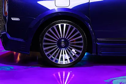 2019 ROLLS-ROYCE CULLINAN 照片 3