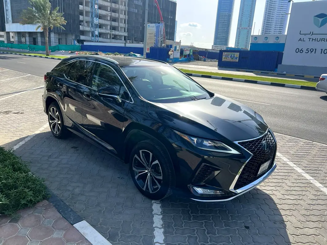 Lexus RX-Series 2022 — photo 1 of 16