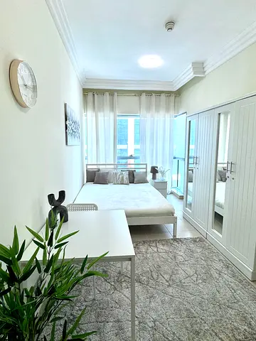 MASTER ROOM FOR SINGLE LADY NEAR MALL OF EMIRATES