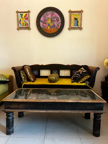 Wooden styiish luxury antique sofa