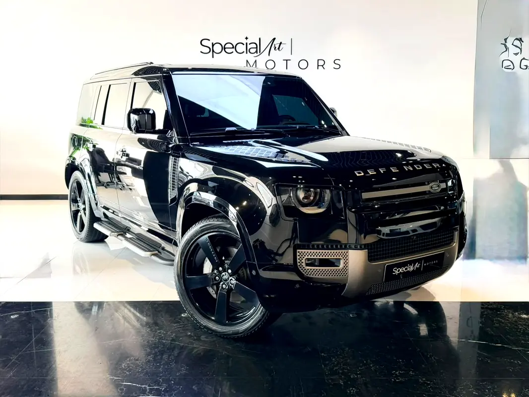 Land Rover Defender 2025 — photo 1 of 11