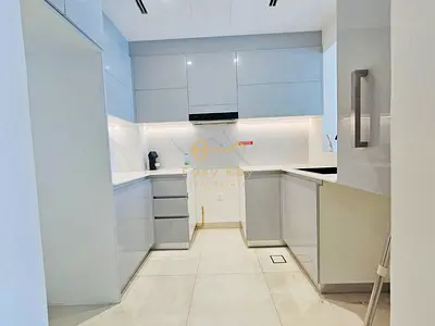 Burj Khalifa View | Elegant Residence Building | Ready to Move