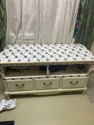 TV Unit / Entertainment Cabinet for Sale – Good Condition