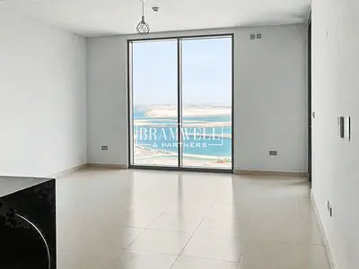Stunning Canal View | Spacious | Vacant