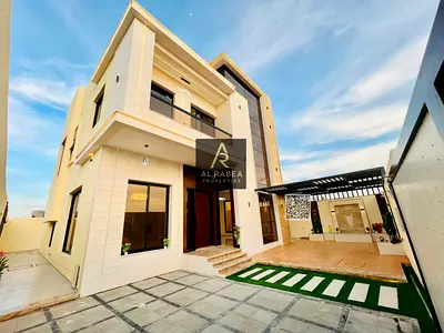 First tenant - modern - living room - maid's room-onE311