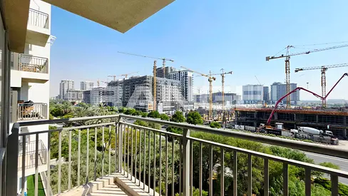 Corner Apartment | 2 Parkings | Big Layout