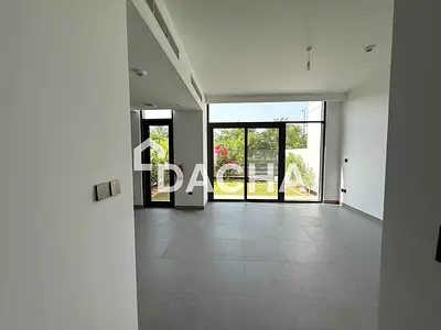 Single Row | Close to Amenities | Vacant