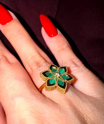 18 KT GOLD RING - MALACHITE