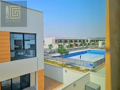 CORNER BR - BRAND NEW - POOL VIEW - READY TO MOVE-IN