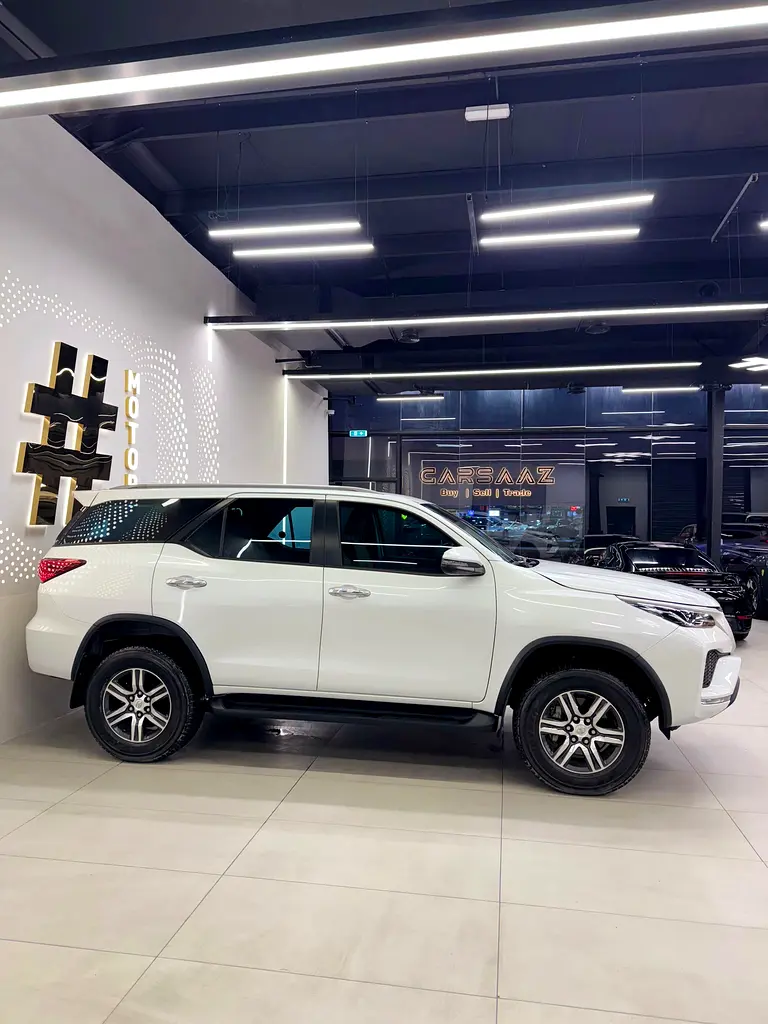 Toyota Fortuner 2024