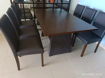 Solid wood dining table with 6 chairs - new condition