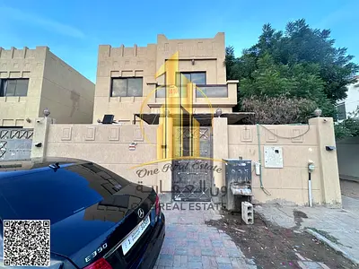 🏡 فيلا للبيع | المويهات 3 – عجمان فرصة استثمارية مميزة لامتلاك فيلا في منطقة المويهات 3، بموقع استراتيجي على شارع قار وسكة، ومؤجرة بعقد ساري، مما يوف