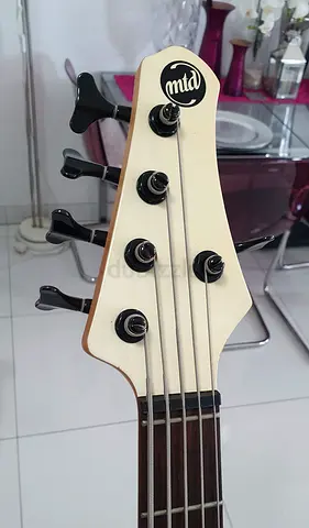 MTD Kingston 5string Bass Made in Korea