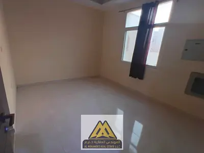 The studio features a practical layout, split air conditioning, and free maintenance provided by the landlord, making it an excellent choice for indiv
