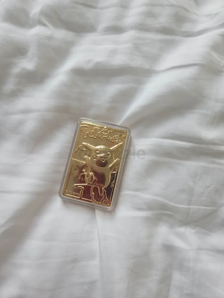 pokemon 23 karat gold trading cards 23k Plated PIKACHU card. Come with COA. Nintendo Pokemon 23 Karat Gold Plated