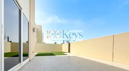 AMAZING 3BR UNIT | PRIVATE GARDEN | HUGE LAYOUT