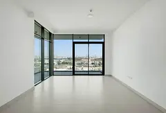 Vacant | Modern | Great Location