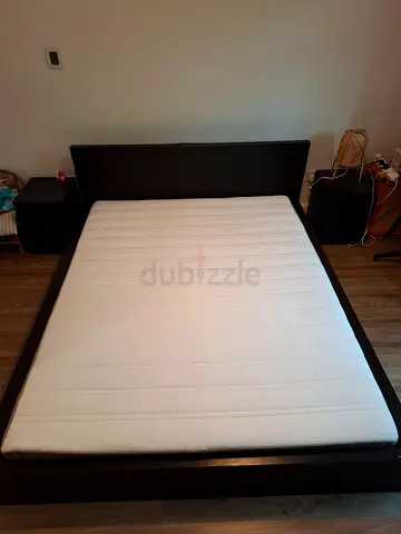 Ikea Malm bed and matress 160x200 brown/black