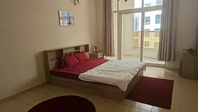 Fully furnished room available near it plaza for couples singles