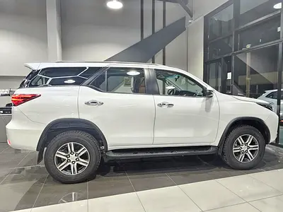 2026 Toyota FORTUNER — фото 3