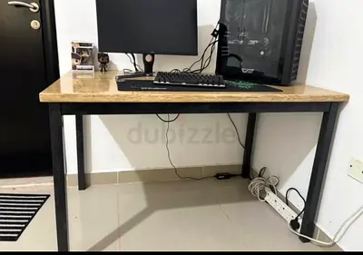 Table study/gaming/dining for urgent sale